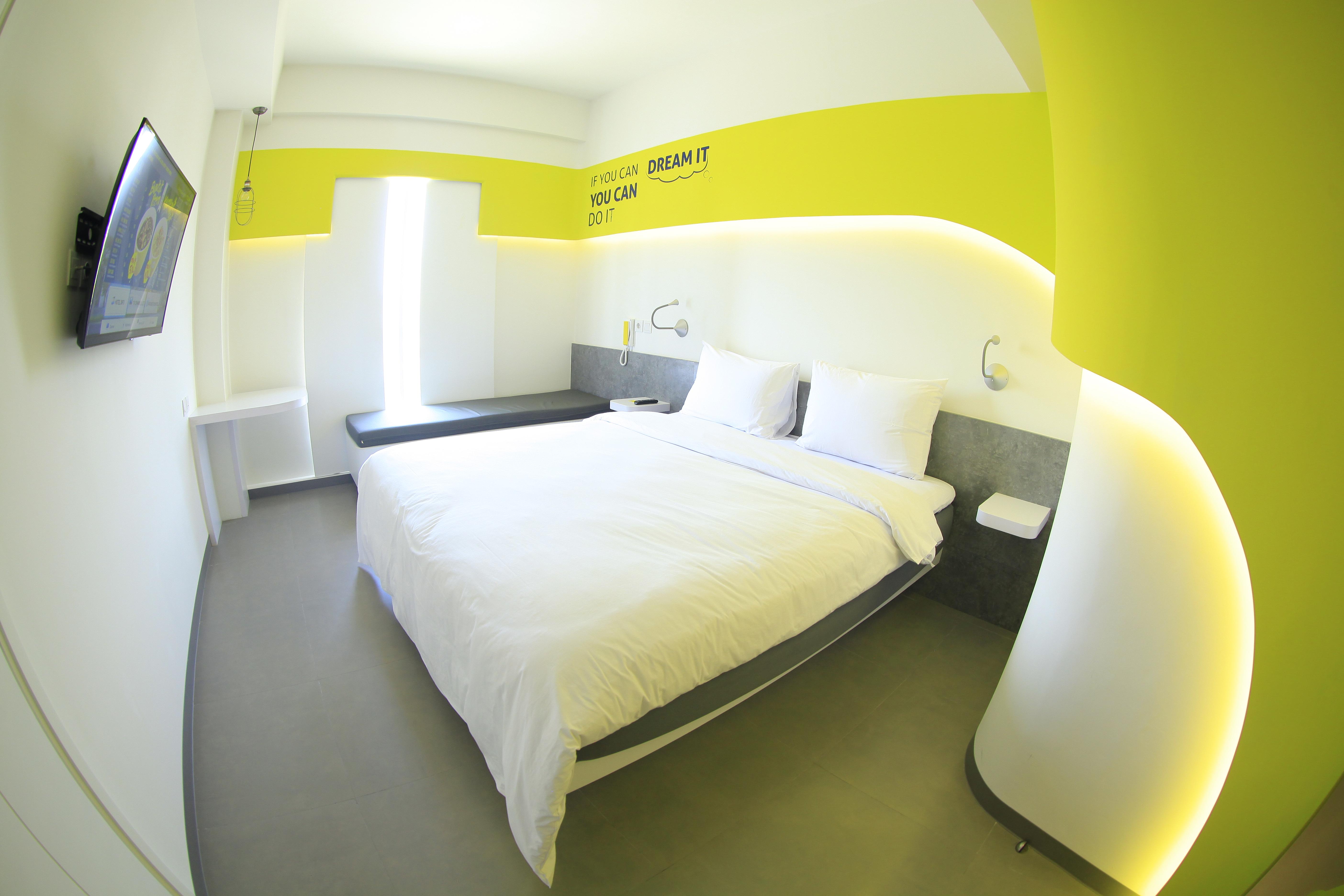 Yello Hotel Jemursari Surabaya Dış mekan fotoğraf